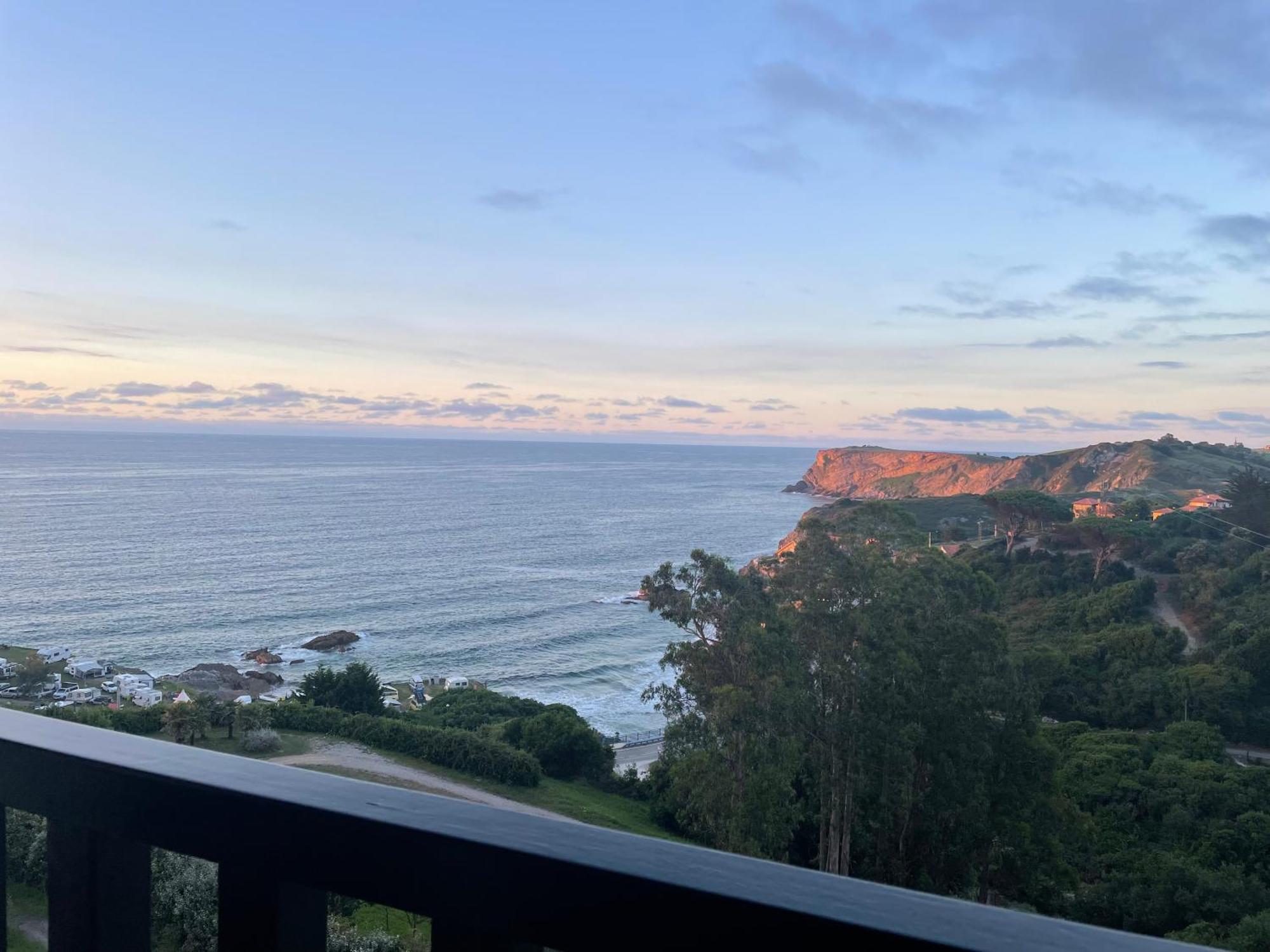 Bonito Duplex Con Vistas Al Mar Apartamento Comillas Exterior foto